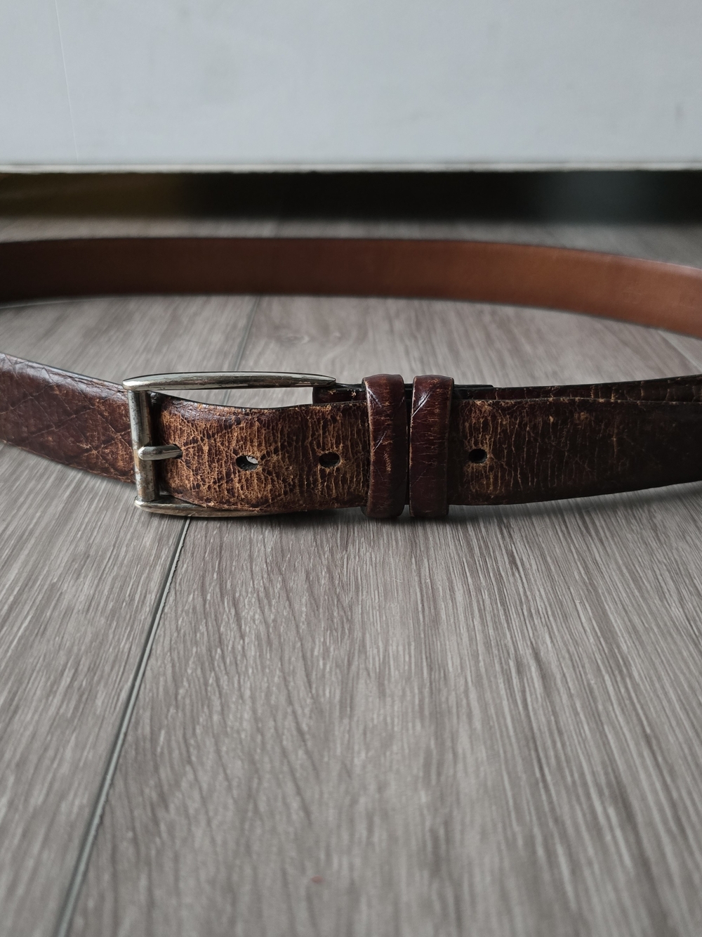 Trafalgar Mens Brown Distressed Leather Belt Size 38 Silver Buckle Made In USA